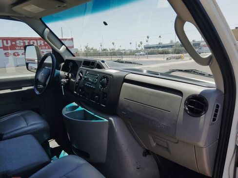 Used 2019 Ford E-350 and Econoline 350 Super Duty w/ Power Windows & Locks Group RWD image 11