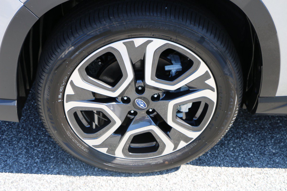 Used 2026 Subaru Ascent Limited AWD/4WD image 14