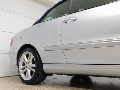 Used 2007 Mercedes-Benz CLK 350 Cabriolet image 12