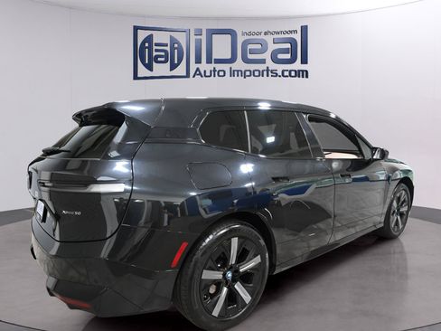Used 2024 BMW iX xDrive50 w/ Premium Package AWD/4WD image 5