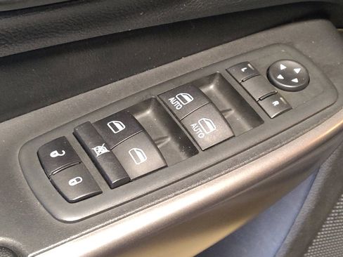Used 2020 Jeep Cherokee Latitude Plus FWD image 27