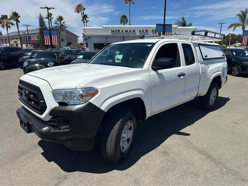 Used 2022 Toyota Tacoma SR RWD image 11