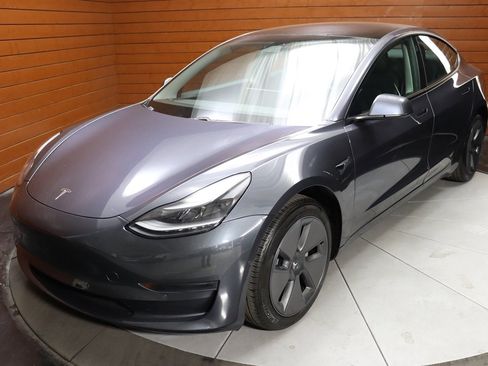 Used 2023 Tesla Model 3 Standard Range image 17