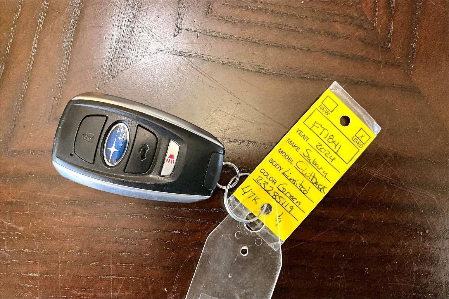 Used 2024 Subaru Outback Limited AWD/4WD image 12