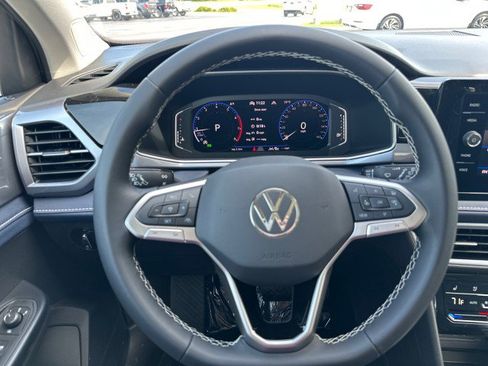 New 2025 Volkswagen Taos SEL image 30