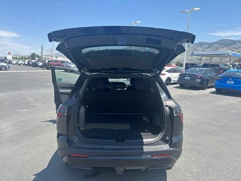 Used 2025 Chevrolet Equinox RS AWD/4WD image 32