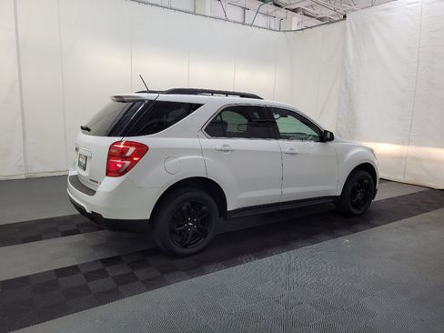 Used 2017 Chevrolet Equinox LT w/ Sport Edition FWD image 10