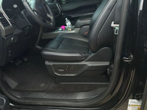 Used 2020 Ford Expedition XLT w/ Black Accent Package image 7