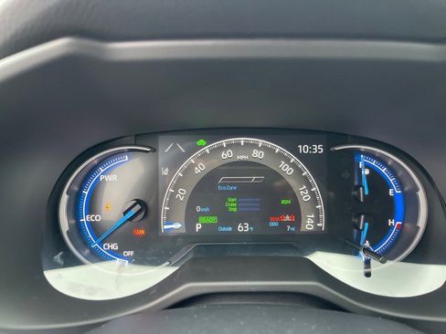 New 2025 Toyota RAV4 XLE image 6