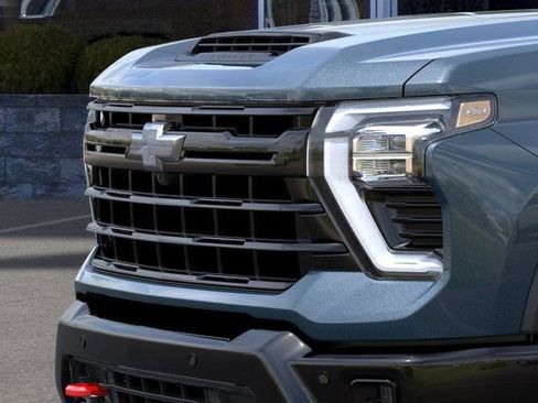 New 2026 Chevrolet Silverado 2500 LT image 13