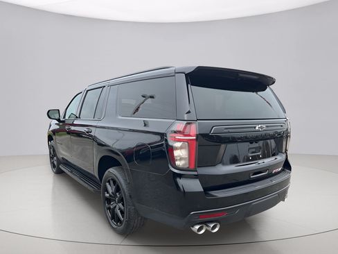 Used 2023 Chevrolet Suburban RST w/ Sport Performance Package AWD/4WD image 5