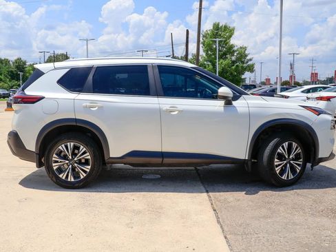 Used 2023 Nissan Rogue SV w/ SV Premium B Package FWD image 23