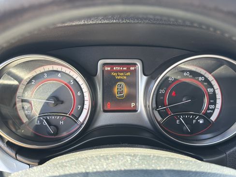 Used 2019 Dodge Journey Crossroad AWD/4WD image 18