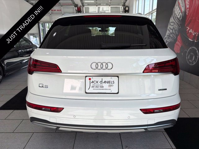 Used 2024 Audi Q5 Premium w/ Convenience Package AWD/4WD image 3
