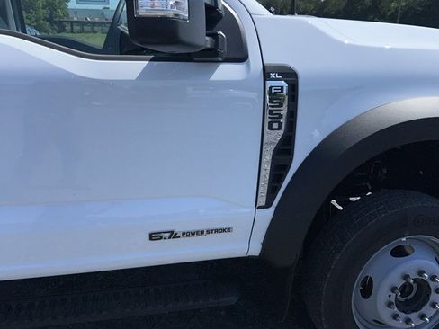 New 2024 Ford F550 4x4 Regular Cab Super Duty image 20