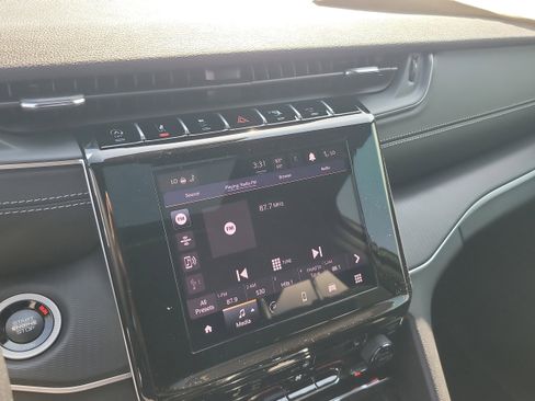 New 2026 Jeep Grand Cherokee L Laredo X image 19