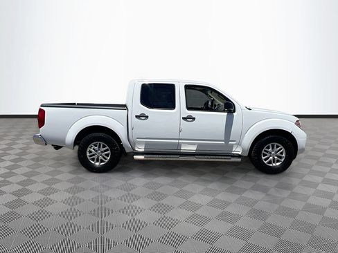 Used 2016 Nissan Frontier SV RWD image 8