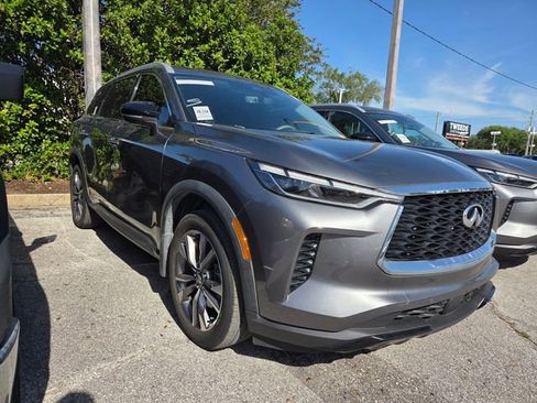 Certified 2023 INFINITI QX60 Luxe w/ Cargo Package image 3