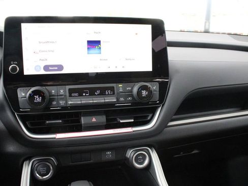 New 2026 Toyota Grand Highlander AWD image 38
