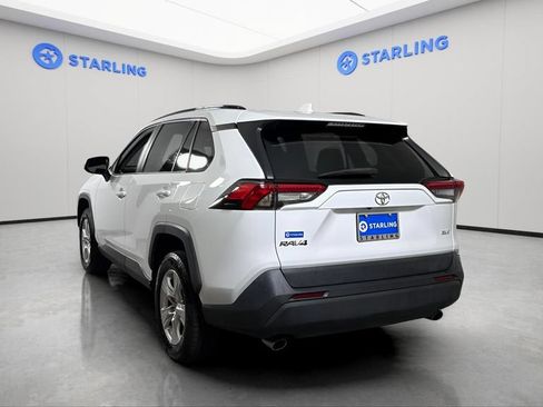 Used 2021 Toyota RAV4 XLE FWD image 7
