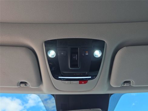 Used 2022 Kia Sorento EX w/ Panoramic Sunroof Package FWD image 25