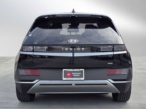Used 2024 Hyundai Ioniq 5 SEL image 4
