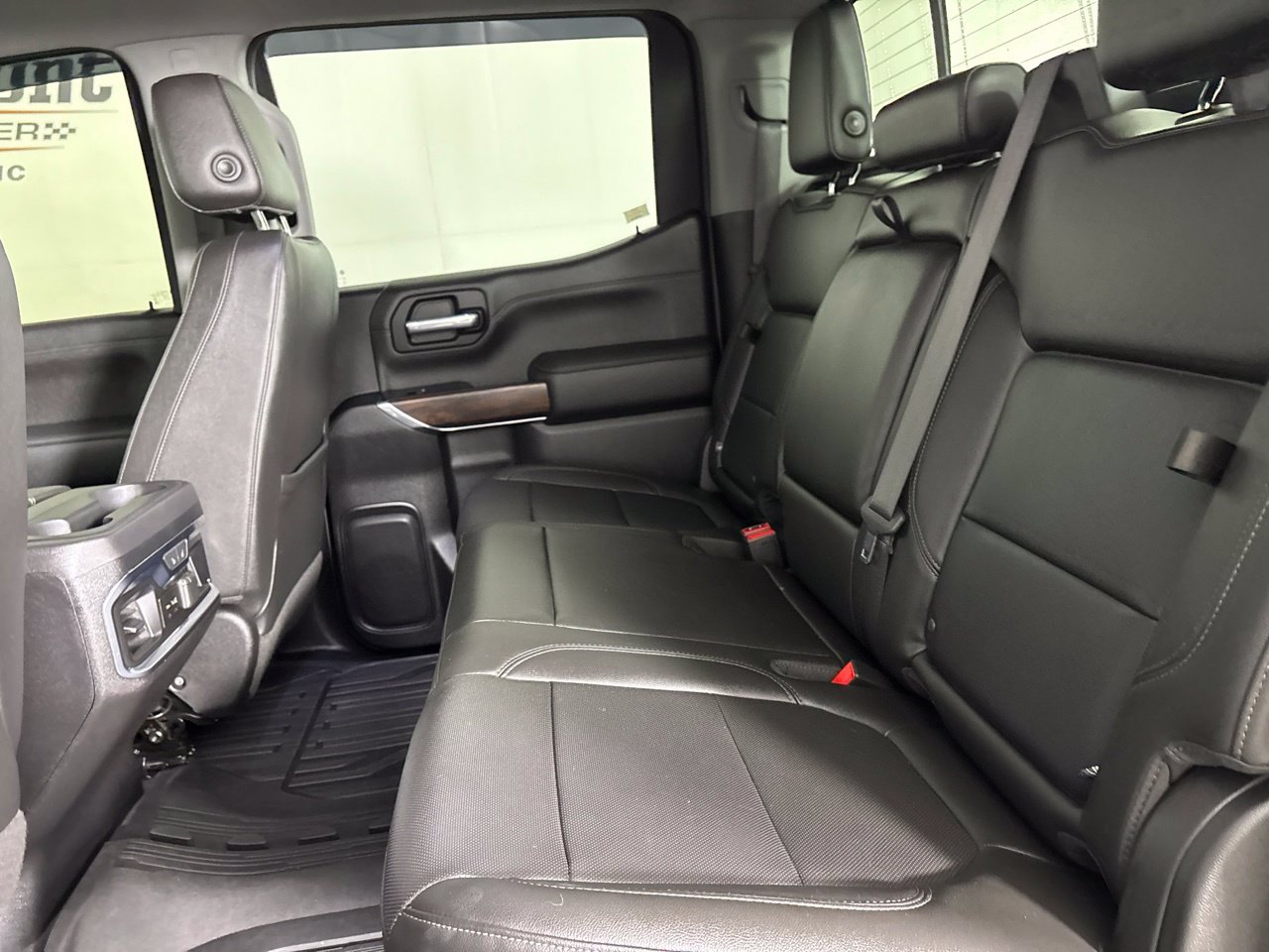 Used 2019 GMC Sierra 1500 SLT w/ SLT Premium Package AWD/4WD image 25