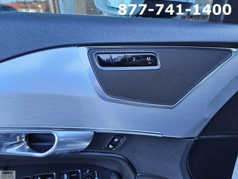Used 2017 Volvo XC90 T5 Momentum w/ Vision Package image 17