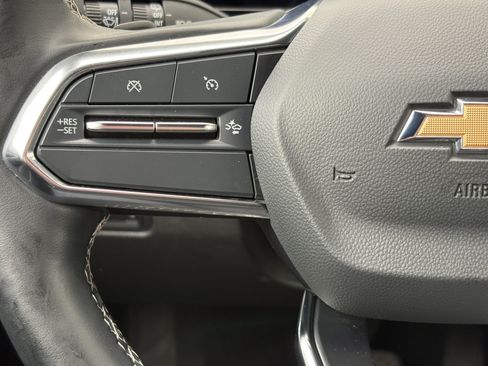 Used 2024 Chevrolet Equinox EV LT AWD/4WD image 16