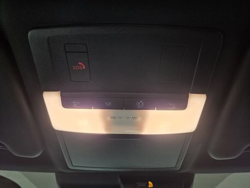 Used 2023 Mitsubishi Outlander SE FWD image 14
