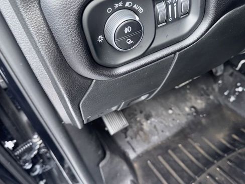 Used 2025 RAM 2500 Laramie w/ Night Edition image 9