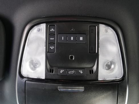 Certified 2025 Dodge Durango GT image 33