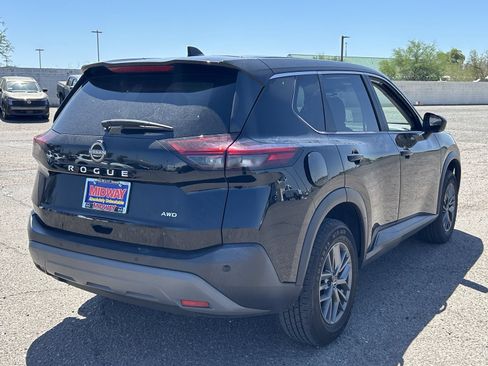Used 2023 Nissan Rogue S AWD/4WD image 5