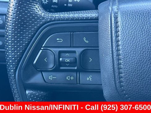 Used 2025 Toyota Tacoma SR5 AWD/4WD image 37
