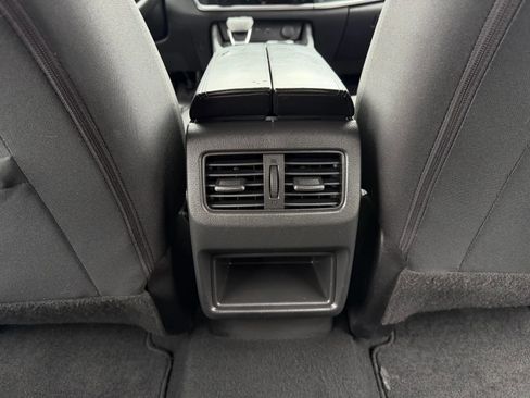 Used 2021 Nissan Rogue S image 27