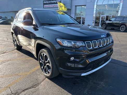 Certified 2022 Jeep Compass Limited image 2