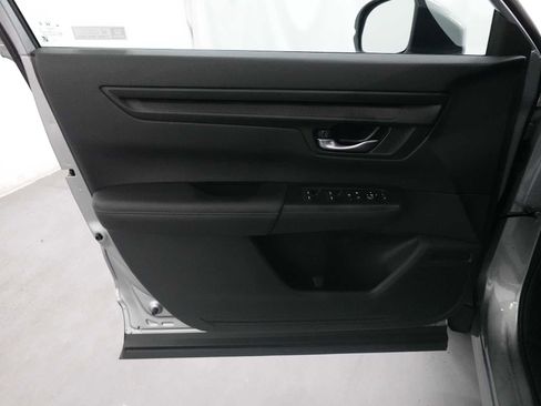 Used 2024 Honda CR-V LX image 10