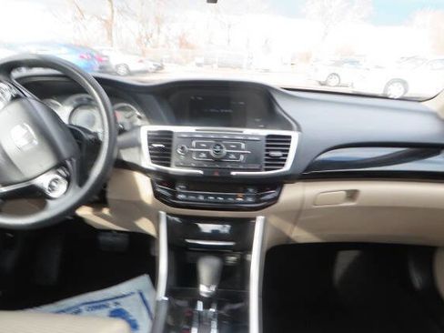 Used 2016 Honda Accord LX image 37