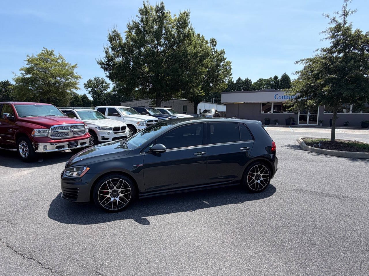 Used 2015 Volkswagen GTI S FWD image 5