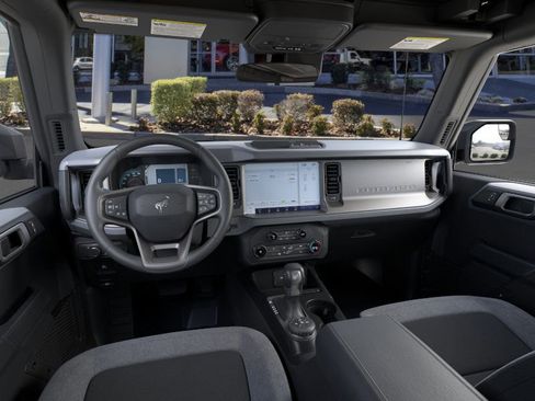 New 2025 Ford Bronco Base image 9