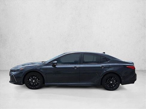 Used 2026 Toyota Camry SE w/ Convenience Package FWD image 8
