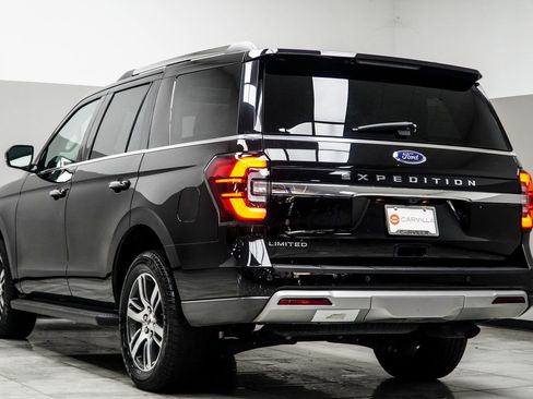 Used 2024 Ford Expedition Limited image 10