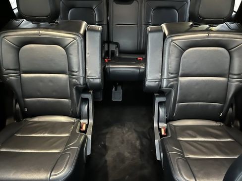 Used 2024 Lincoln Navigator Reserve image 23