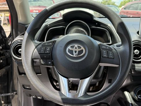 Used 2018 Toyota Yaris iA FWD image 8
