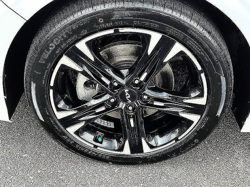 Used 2022 Kia K5 GT-Line w/ GT-Line FWD Premium Package image 8