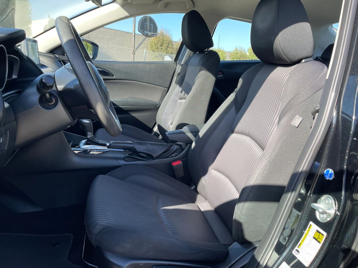 Used 2016 MAZDA MAZDA3 i Sport w/ Preferred Equipment Package FWD image 15