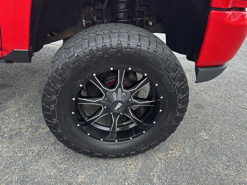 Used 2018 Chevrolet Silverado 1500 Custom w/ Custom Value Package image 28