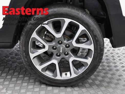 Used 2022 Jeep Renegade Limited w/ Sun, Sound & Wheels Group AWD/4WD image 34