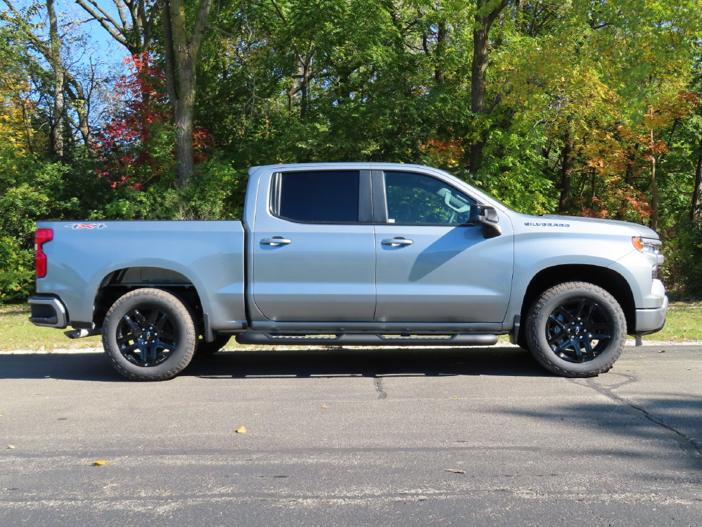 New 2026 Chevrolet Silverado 1500 RST w/ RST Select Package AWD/4WD image 2