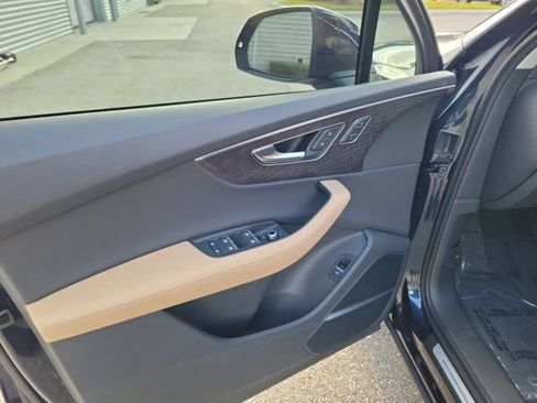 Used 2025 Audi Q7 3.0T Premium Plus w/ Premium Plus Package image 18